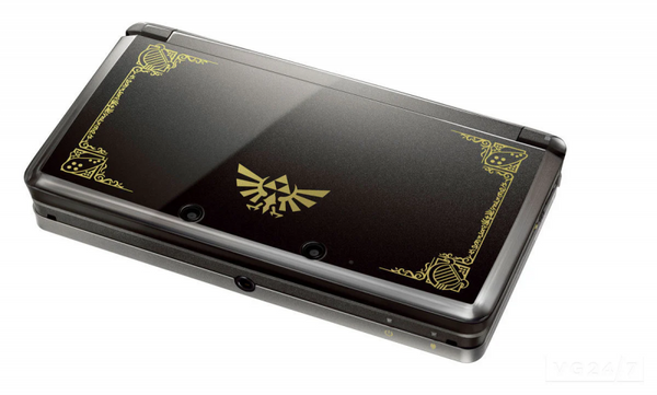3DS Nintendo 3DS - System HW - The Legend of Zelda 25th Anniversary Edition - Black w/ Gold Royal Crest - USED