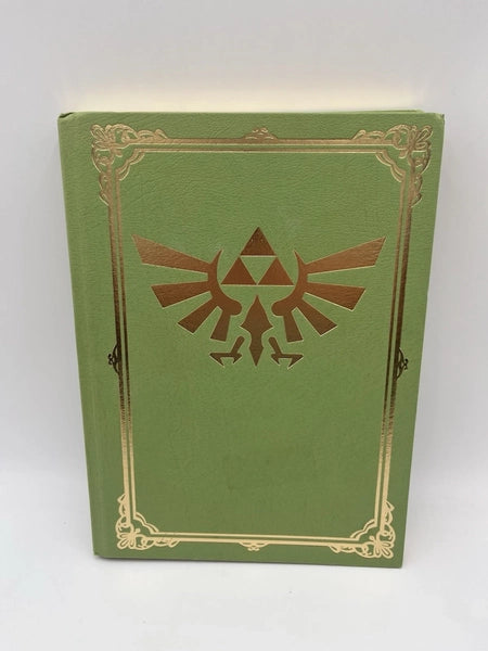 Official Game Strategy Guides - Legend of Zelda - A Link Between Worlds - Collector's Edition Hardcover Guide - Prima Official Strategy / Game Guide